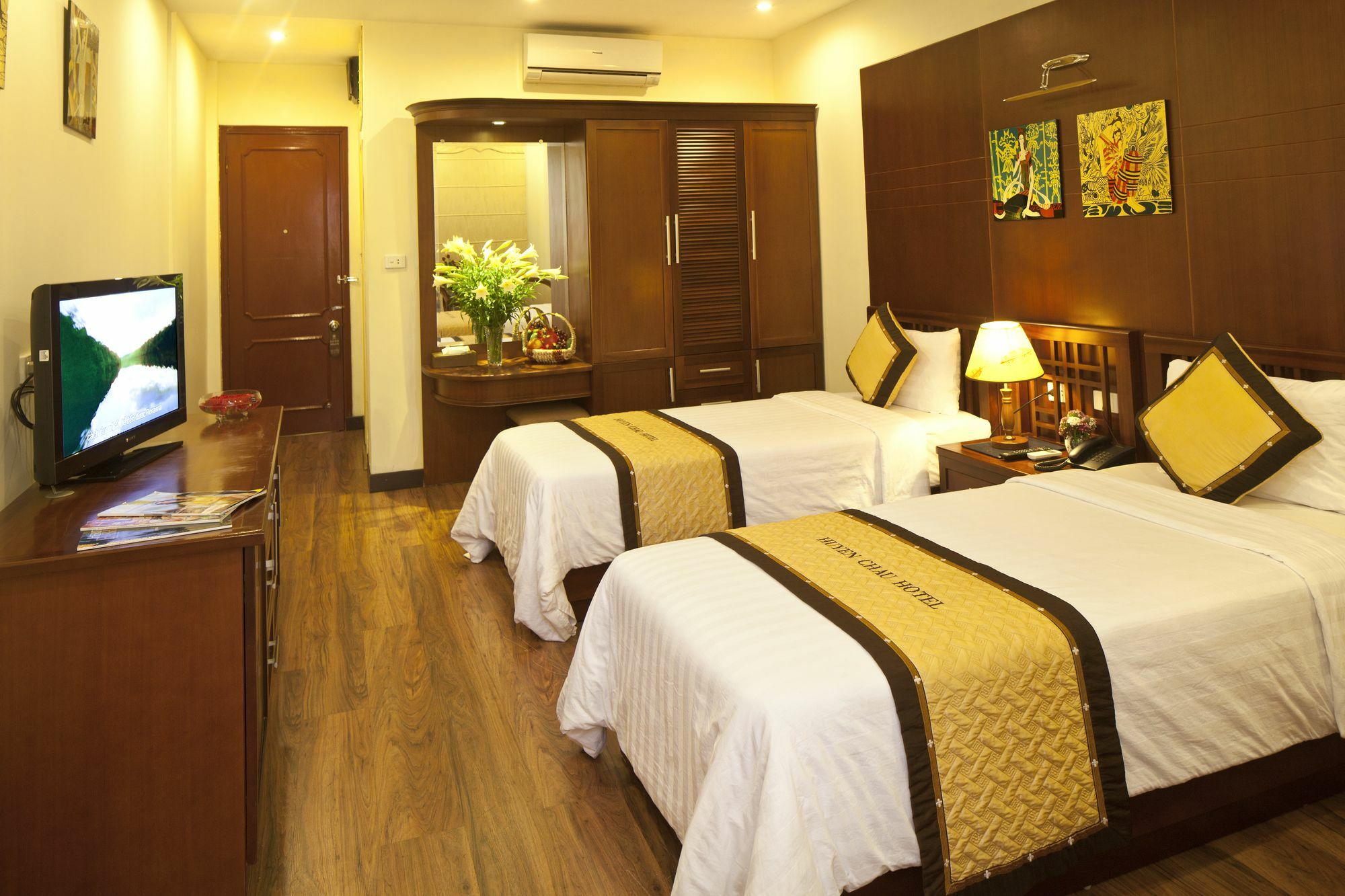 Huyen Chau Hotel Hanoi Exterior photo